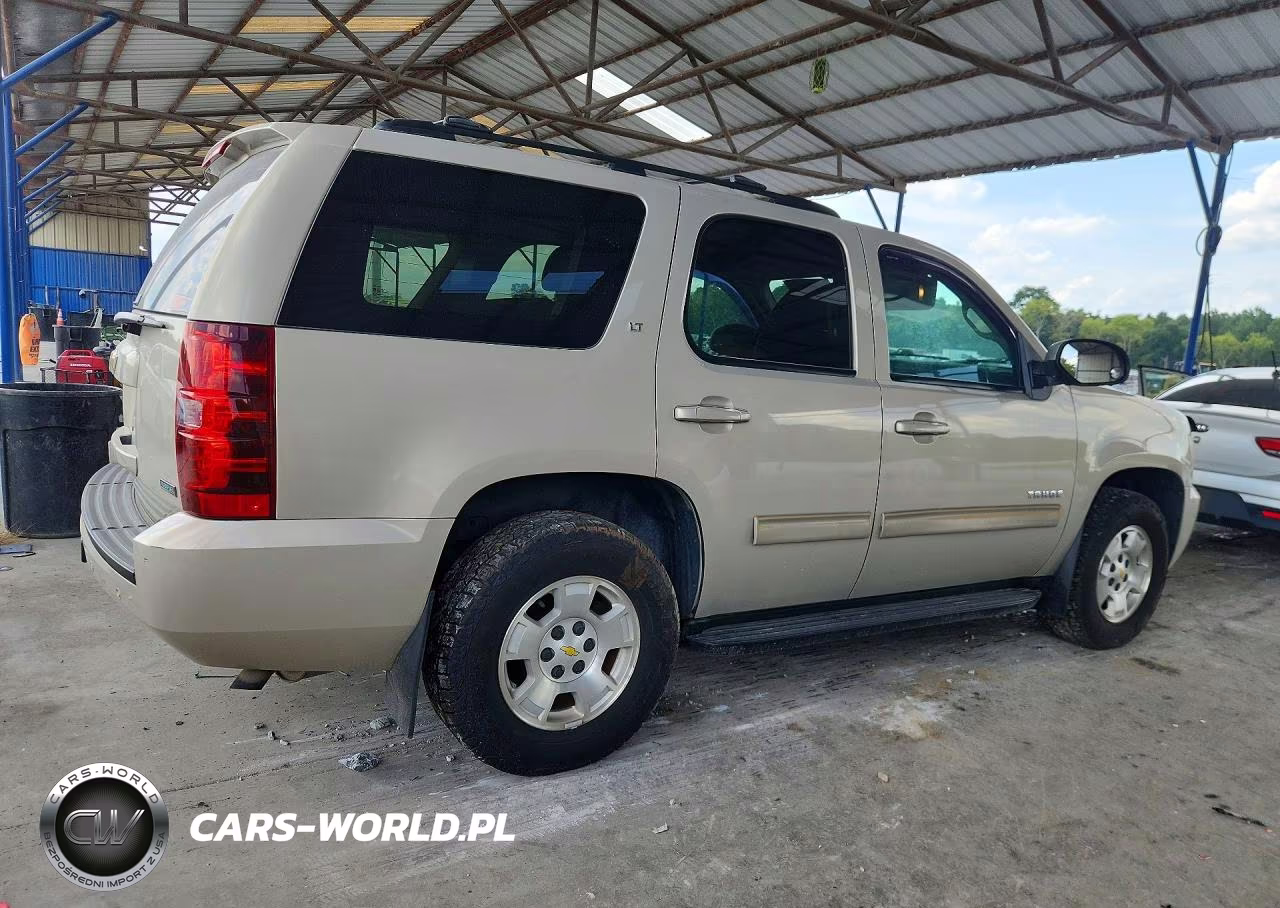 2010 Chevrolet Tahoe Lt VIN:1GNMCBE35AR215255 - 3