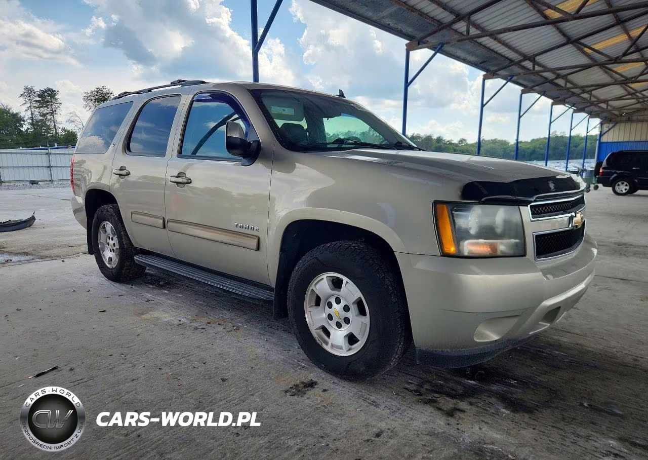 2010 Chevrolet Tahoe Lt VIN:1GNMCBE35AR215255 - 4
