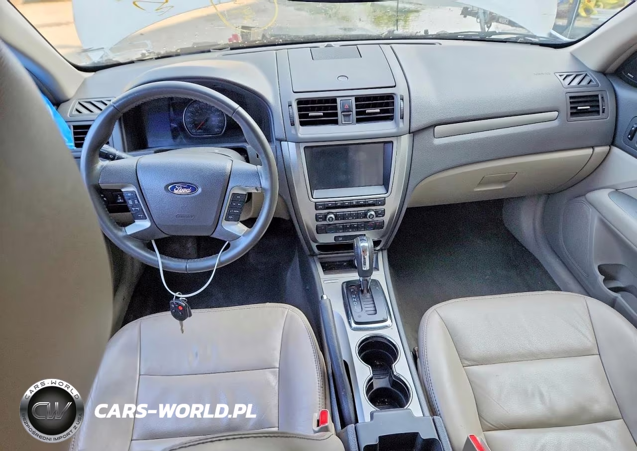 2012 Ford Fusion Hybrid VIN:3FADP0L3XCR209260 - 10