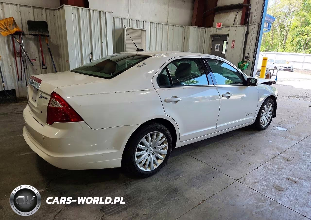 2012 Ford Fusion Hybrid VIN:3FADP0L3XCR209260 - 3