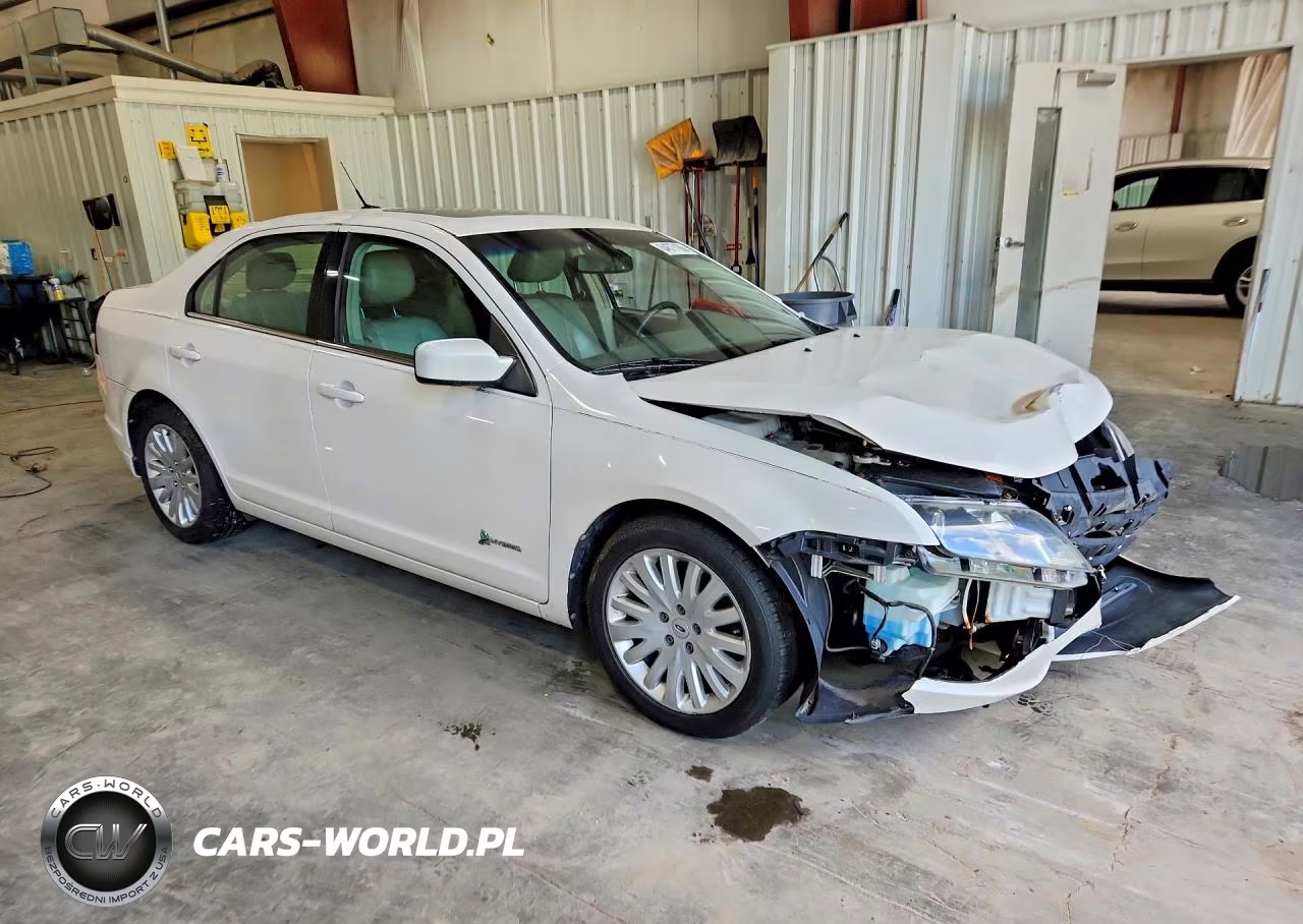 2012 Ford Fusion Hybrid VIN:3FADP0L3XCR209260 - 4