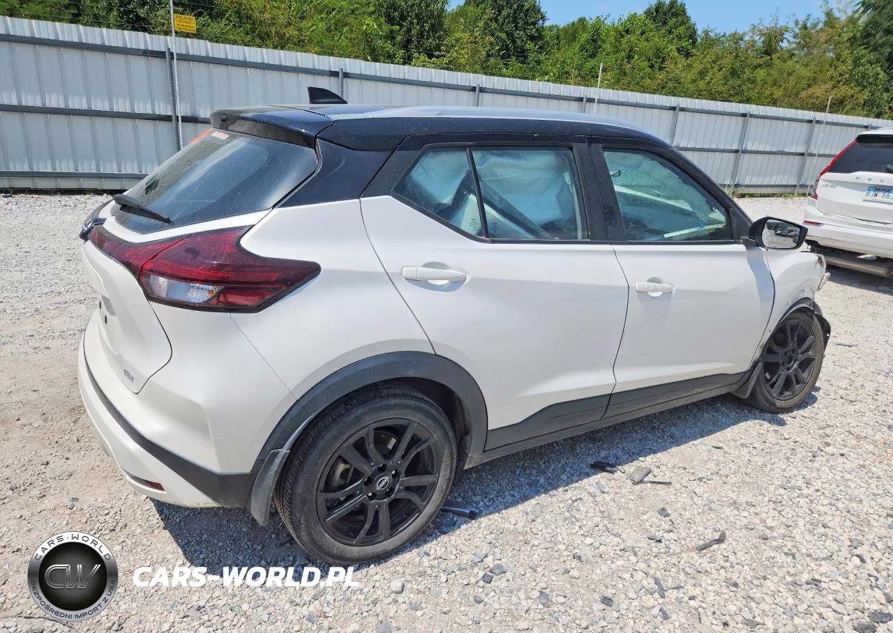 2022 Nissan Kicks Sv VIN:3N1CP5CV6NL528135 - 3