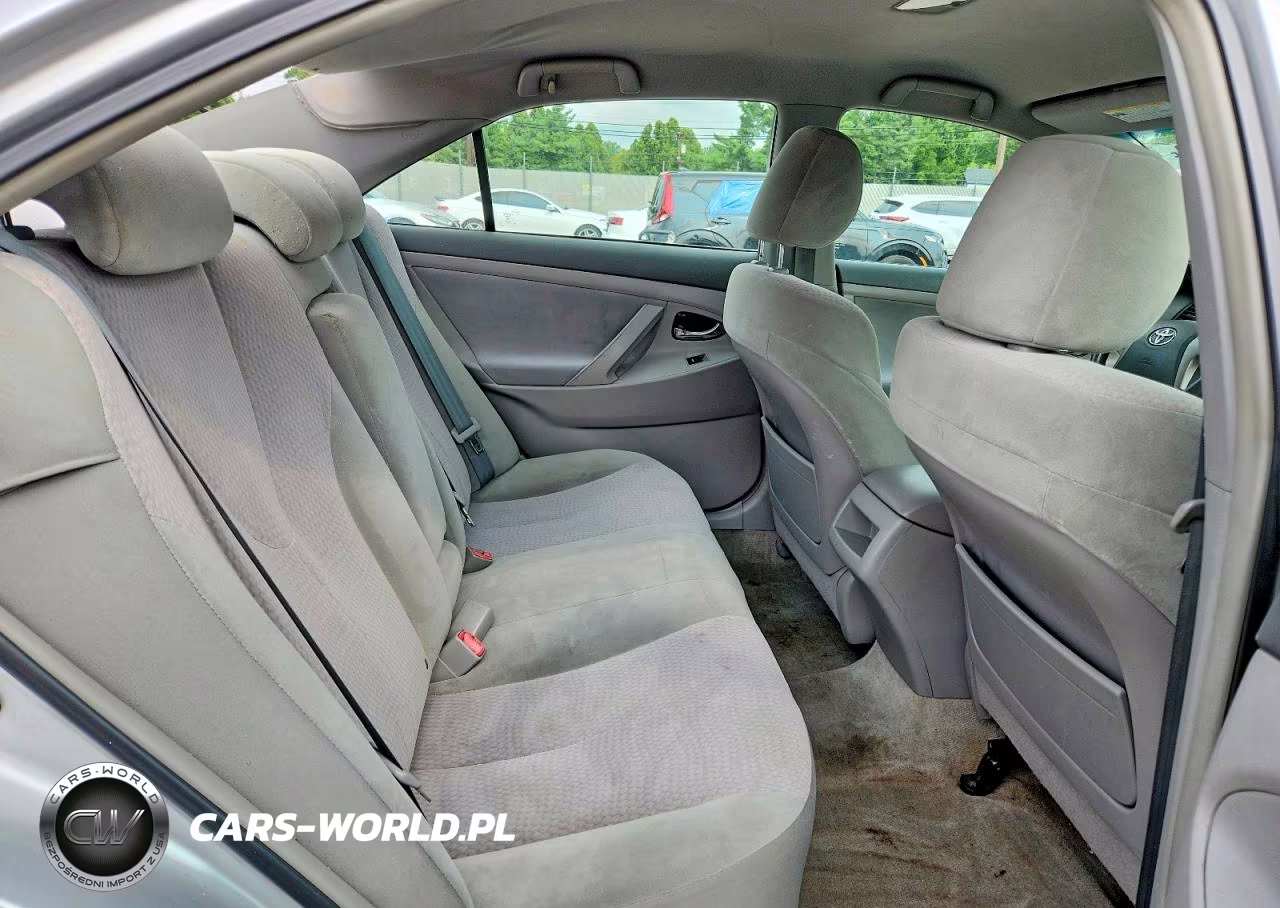 2010 Toyota Camry Le VIN:4T1BF3EK0AU025697 - 10