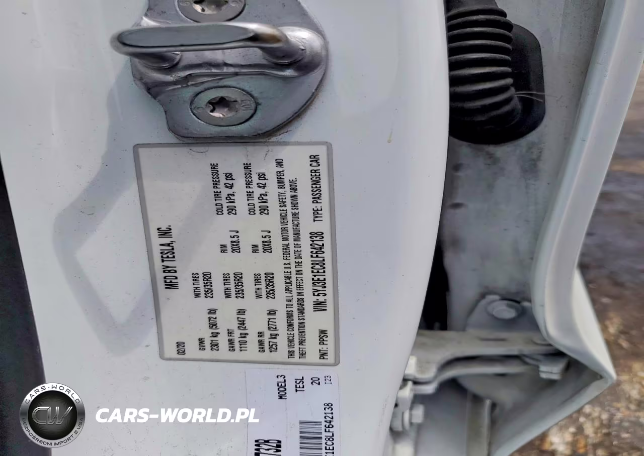 2020 Tesla Model 3 VIN:5YJ3E1EC8LF642138 - 12