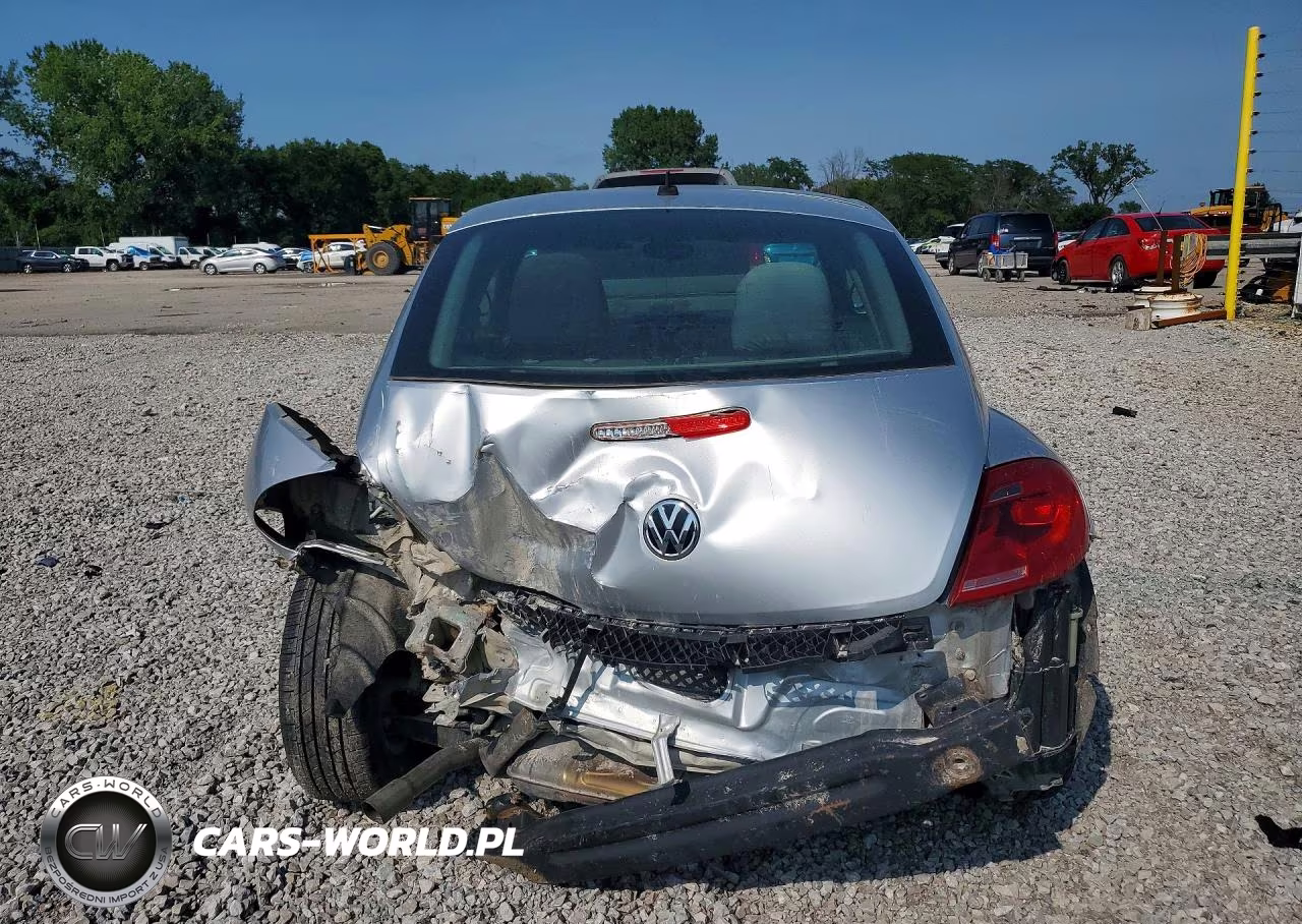 2014 Volkswagen Beetle VIN:3VWFP7AT8EM629269 - 6
