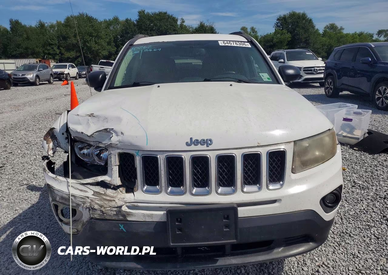 2016 Jeep Compass Sport VIN:1C4NJCBA8GD633794 - 5