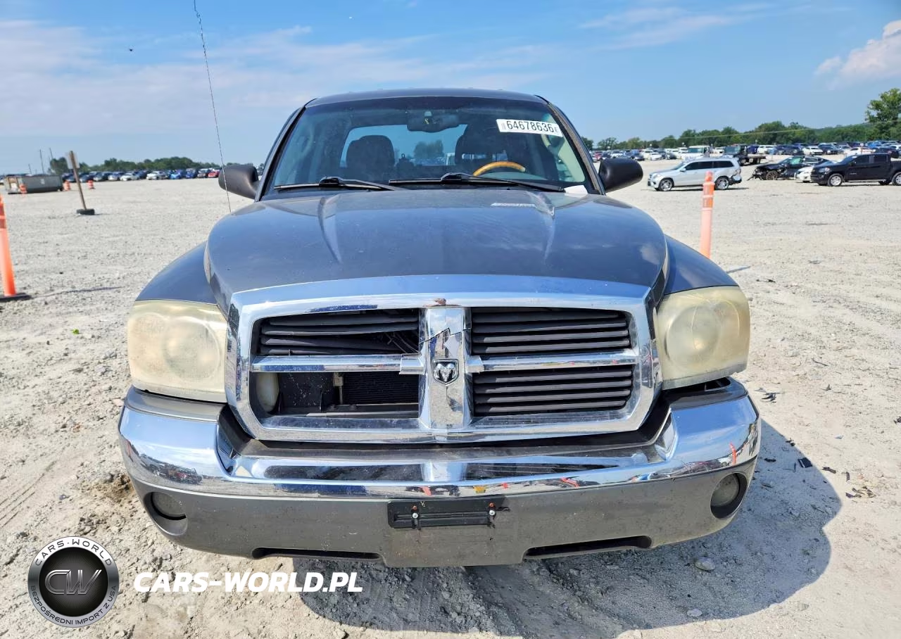 2005 Dodge Dakota Quad Laramie VIN:1D7HE58N15S133093 - 5