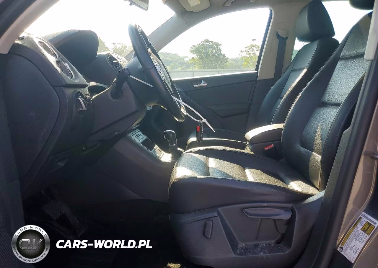 2015 Volkswagen Tiguan S VIN:WVGAV7AX7FW503701 - 7