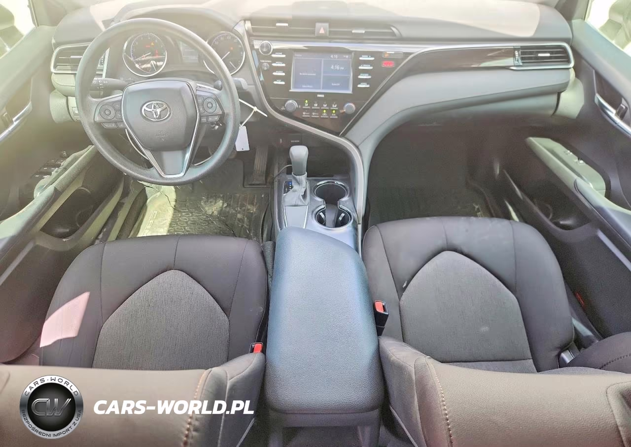 2020 Toyota Camry Le VIN:4T1C11AK9LU965187 - 12