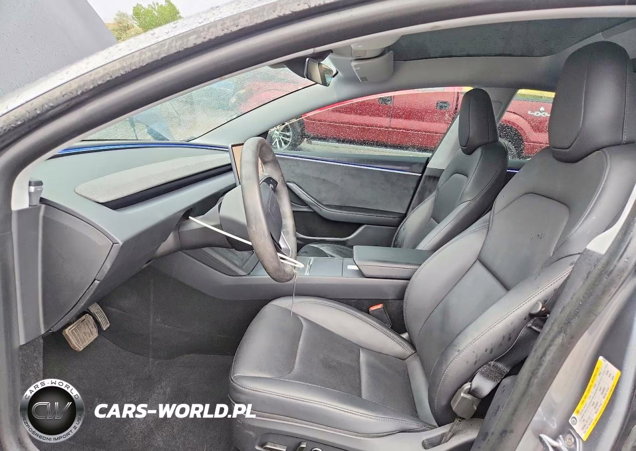 2025 Tesla Model 3 VIN:5YJ3E1EB5SF939096 - 7