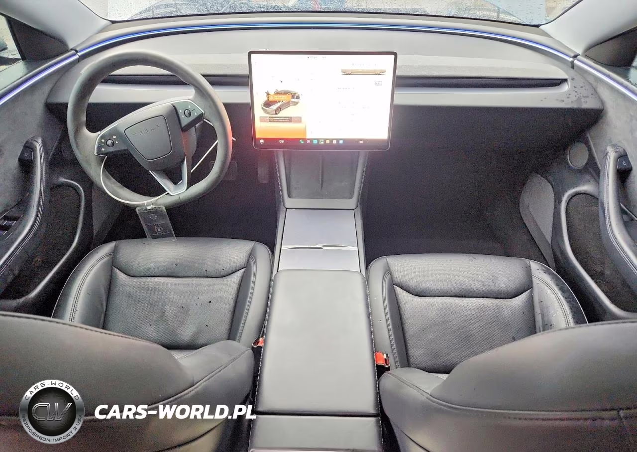 2025 Tesla Model 3 VIN:5YJ3E1EB5SF939096 - 8