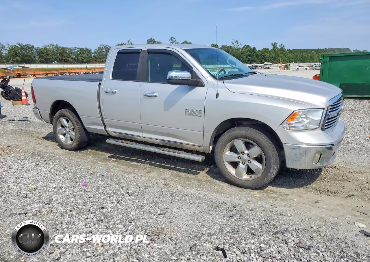 2015 Ram 1500 Slt VIN:1C6RR7GT5FS704043 - 4