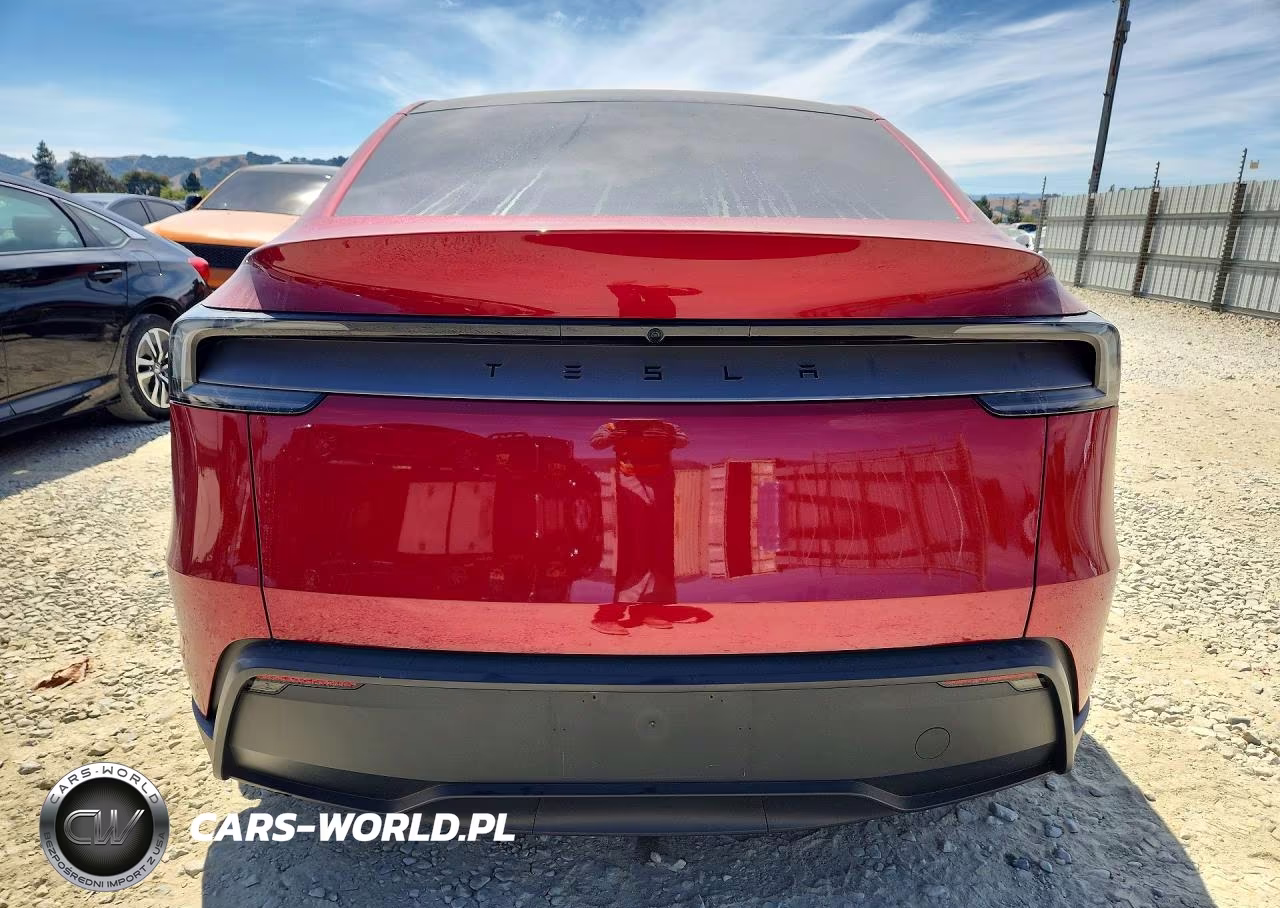 2026 Tesla Model Y VIN:7SAYGDED8TF376925 - 6
