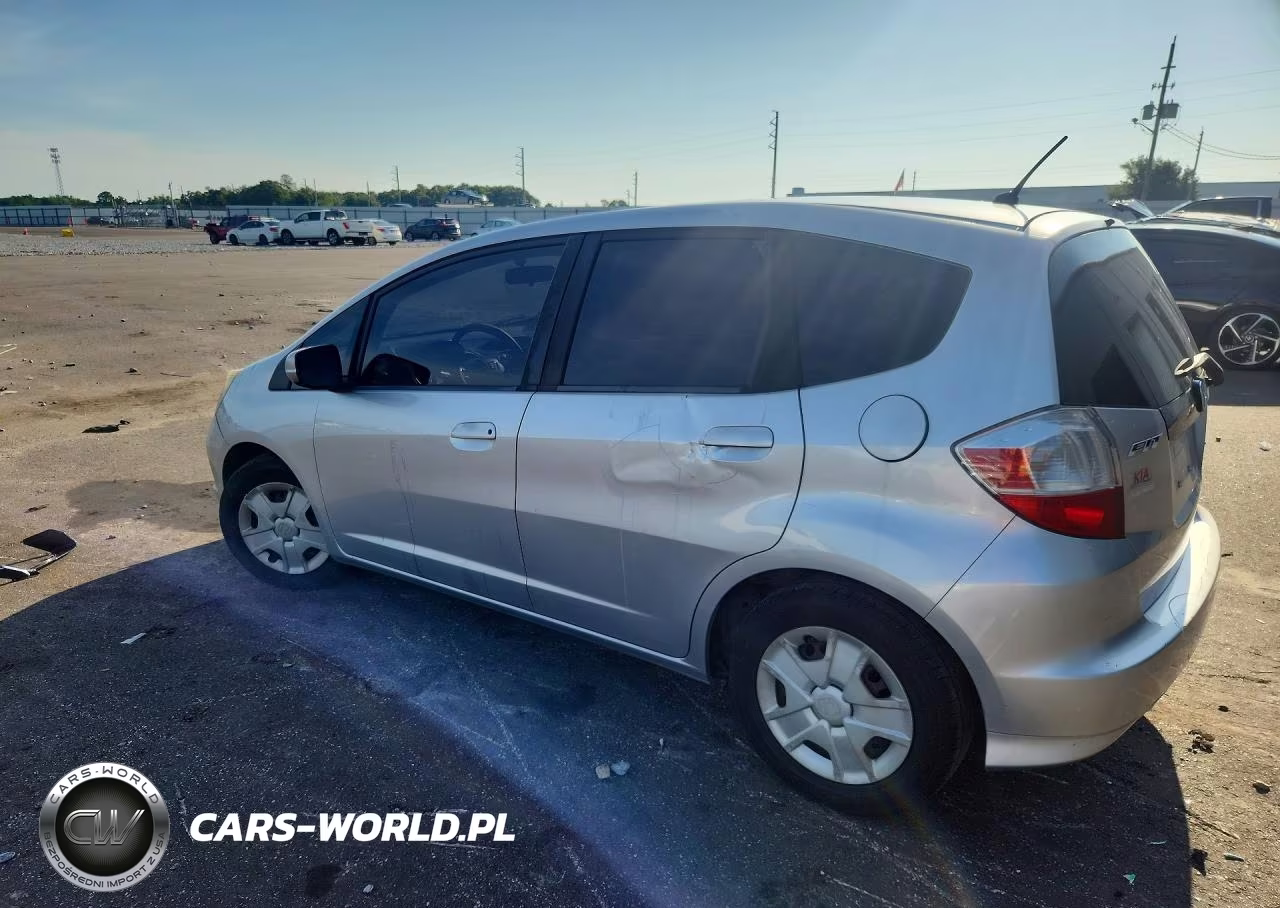 2013 Honda Fit VIN:JHMGE8H31DC036179 - 2