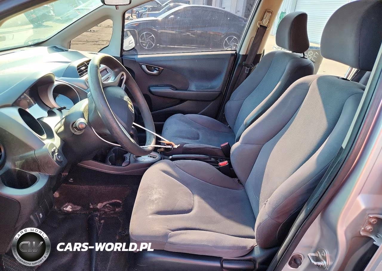 2013 Honda Fit VIN:JHMGE8H31DC036179 - 7
