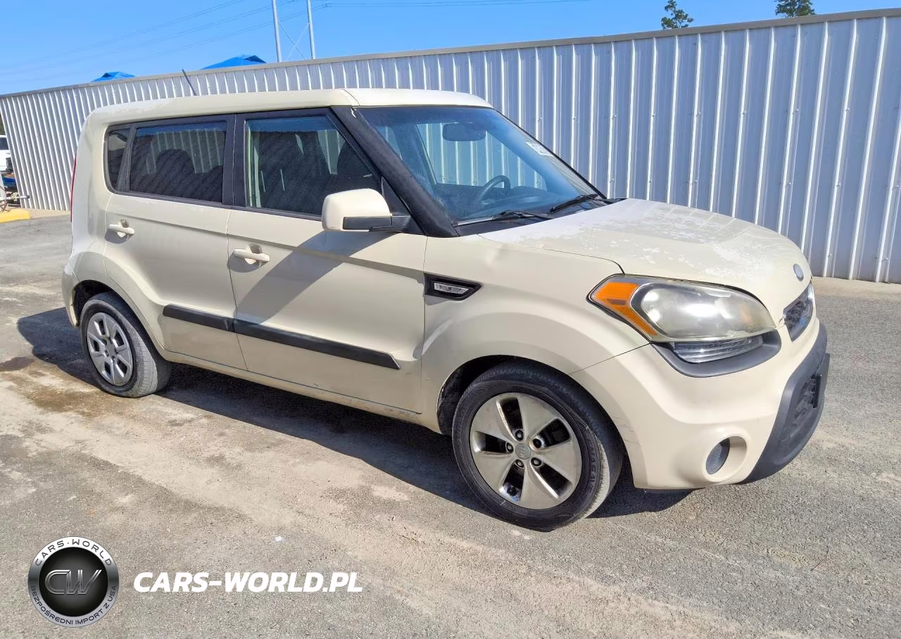 2013 Kia Soul Base VIN:KNDJT2A55D7509323 - 4