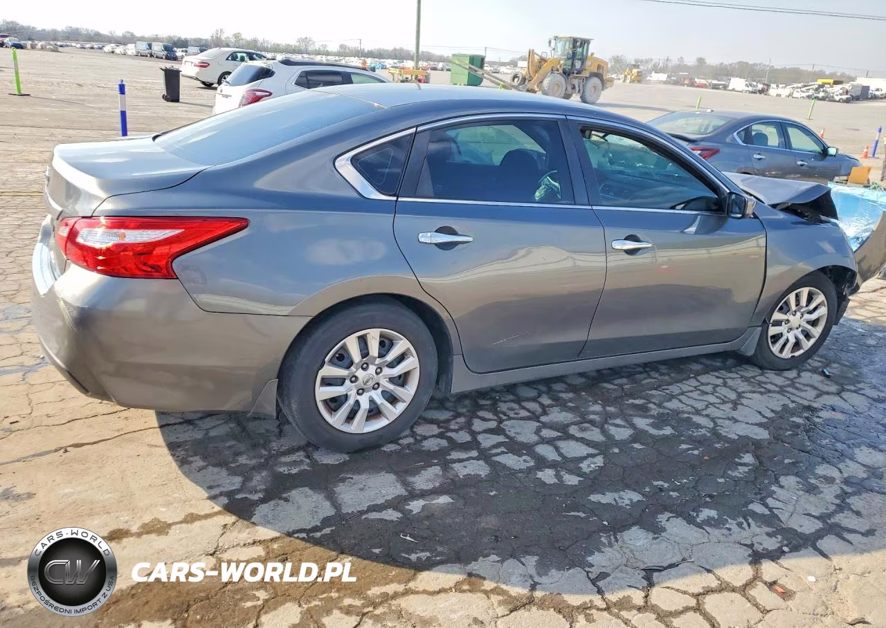 2017 Nissan Altima 2.5 S VIN:1N4AL3AP7HC136165 - 3