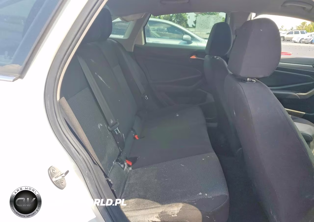 2019 Volkswagen Jetta S VIN:3VWC57BU7KM093829 - 10