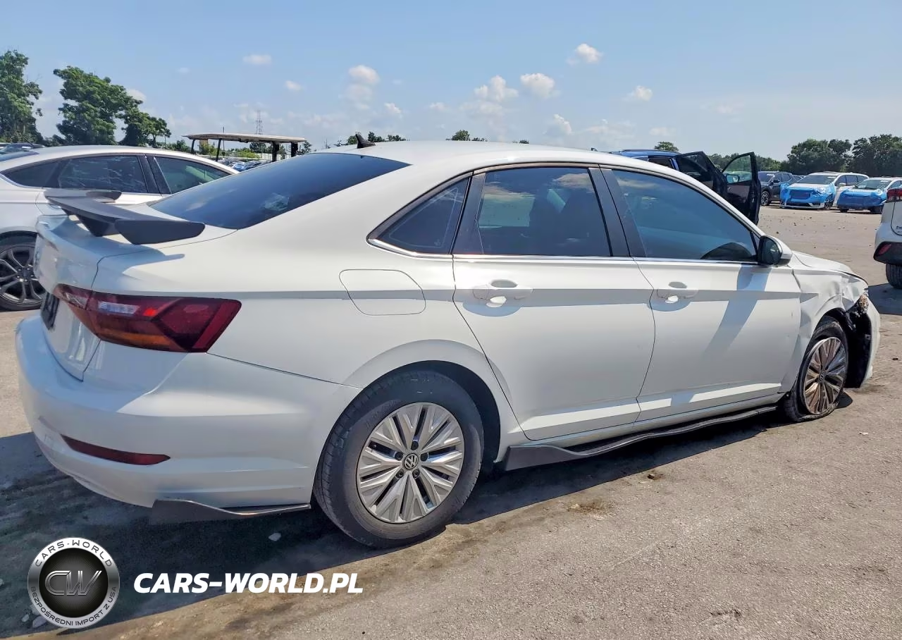 2019 Volkswagen Jetta S VIN:3VWC57BU7KM093829 - 3