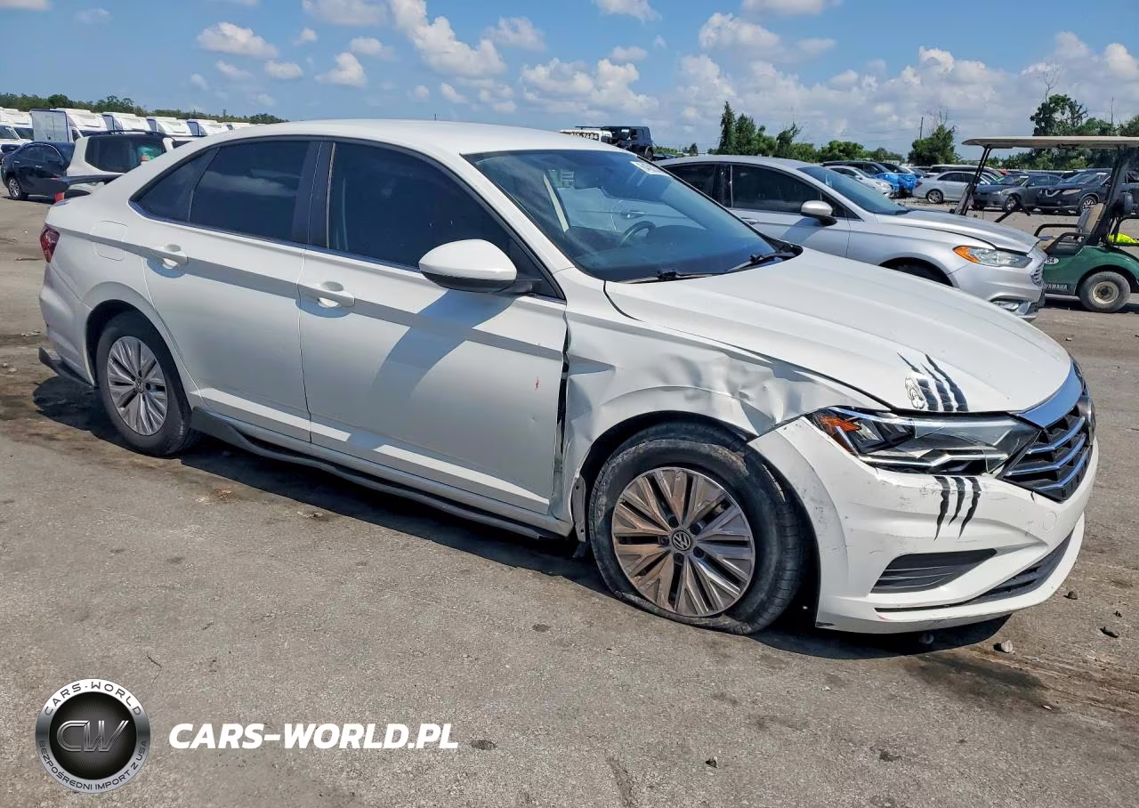 2019 Volkswagen Jetta S VIN:3VWC57BU7KM093829 - 4