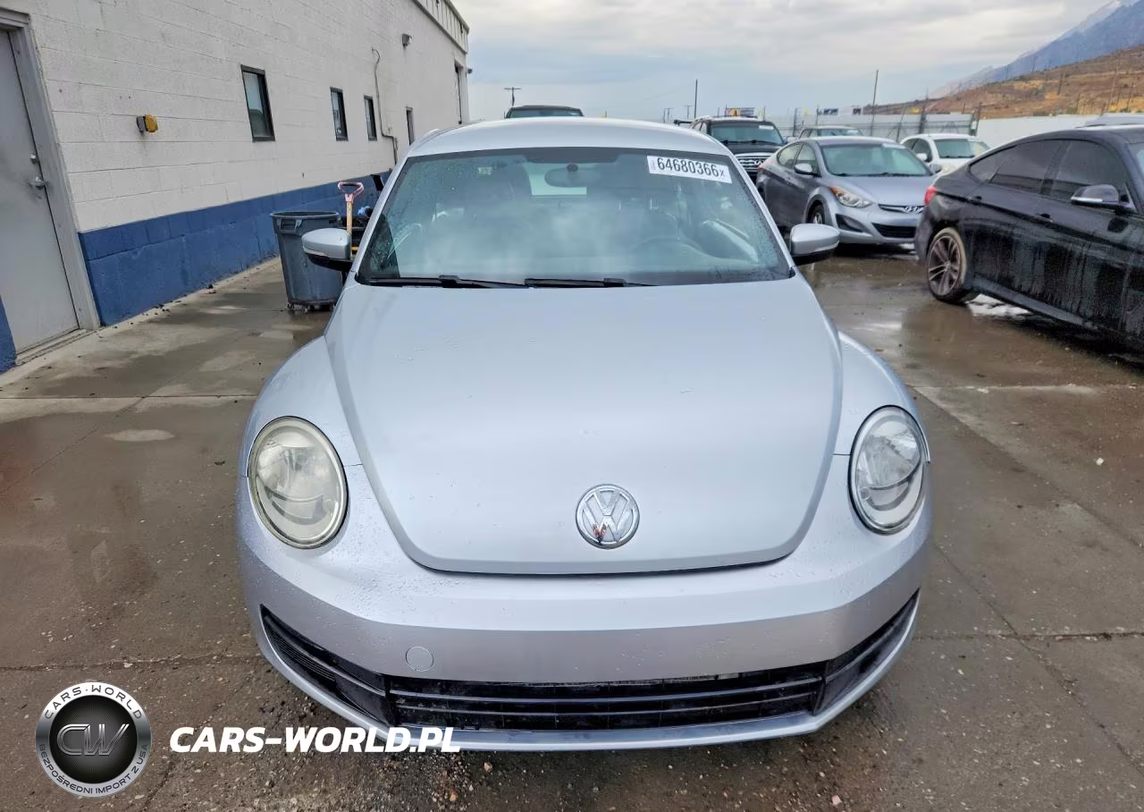 2012 Volkswagen Beetle VIN:3VWJP7AT3CM618607 - 5