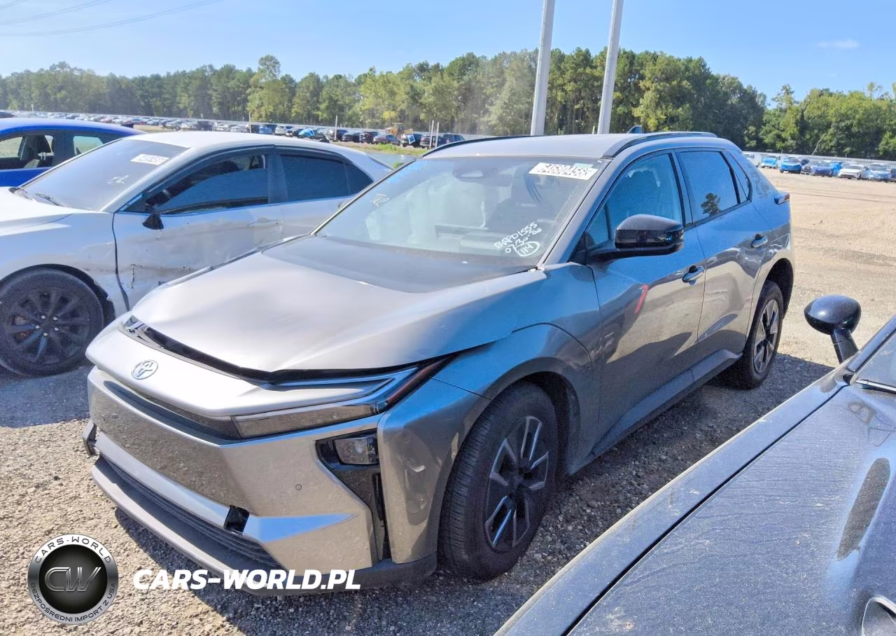 2026 Toyota Bz Xle VIN:JTMBFAEB8TJ016016 - 1