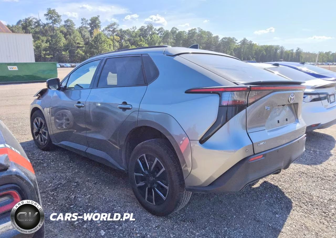 2026 Toyota Bz Xle VIN:JTMBFAEB8TJ016016 - 2