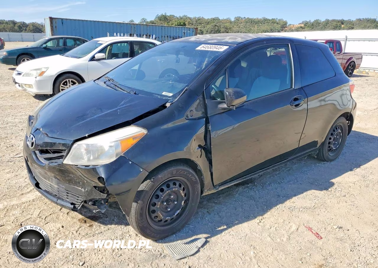 2012 Toyota Yaris 3-Door Le