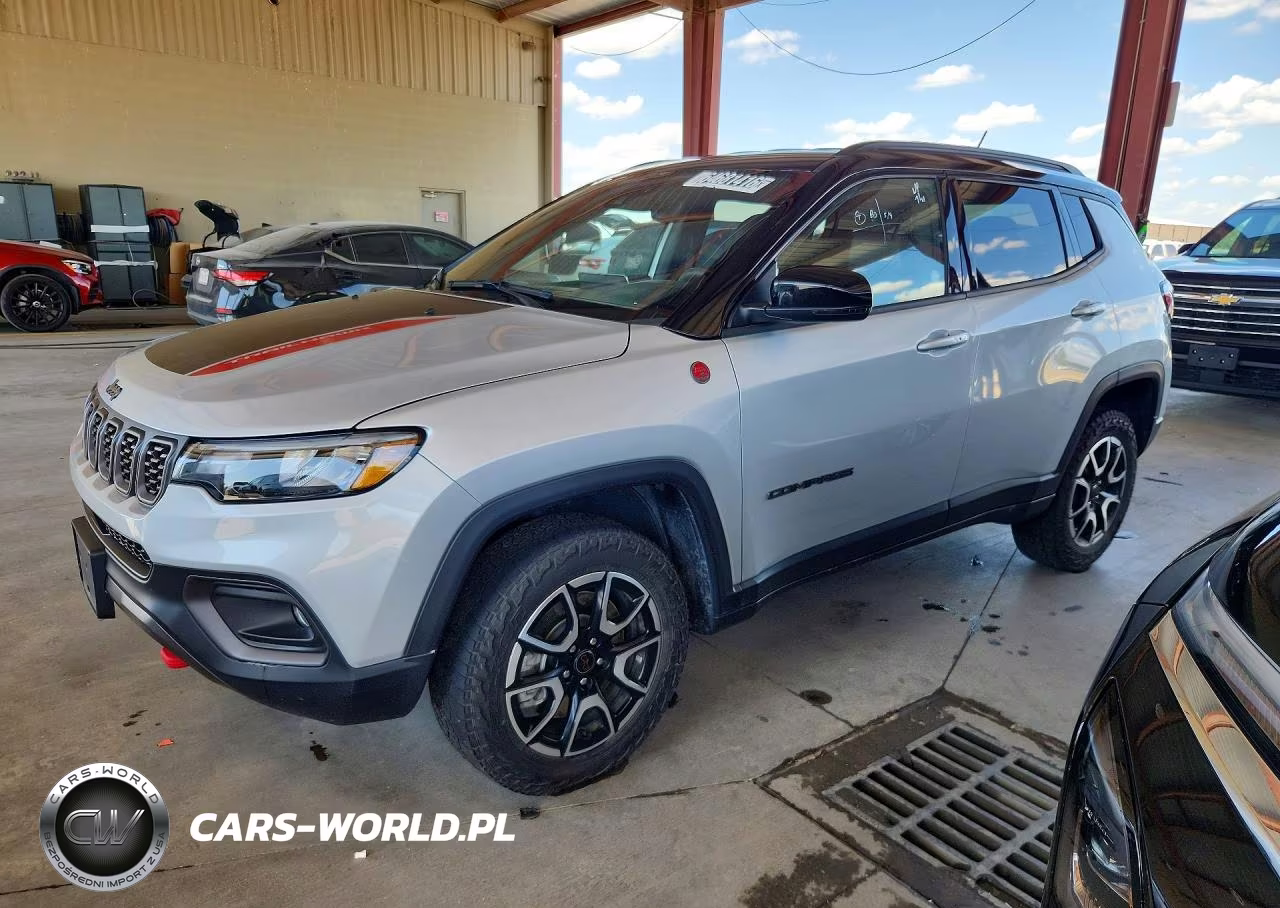 2025 Jeep Compass Trailhawk VIN:3C4NJDDN0ST551129 - 1
