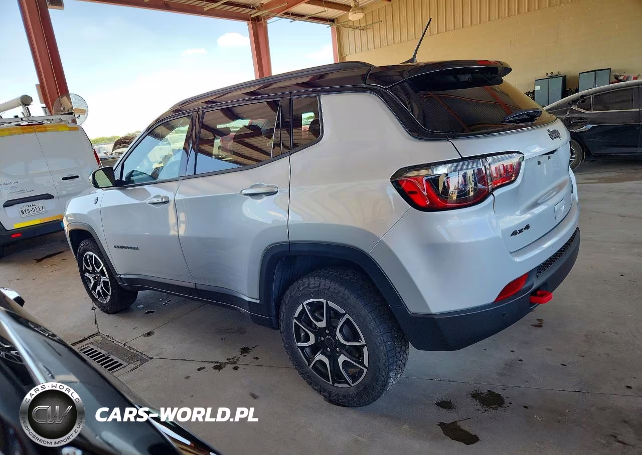 2025 Jeep Compass Trailhawk VIN:3C4NJDDN0ST551129 - 2