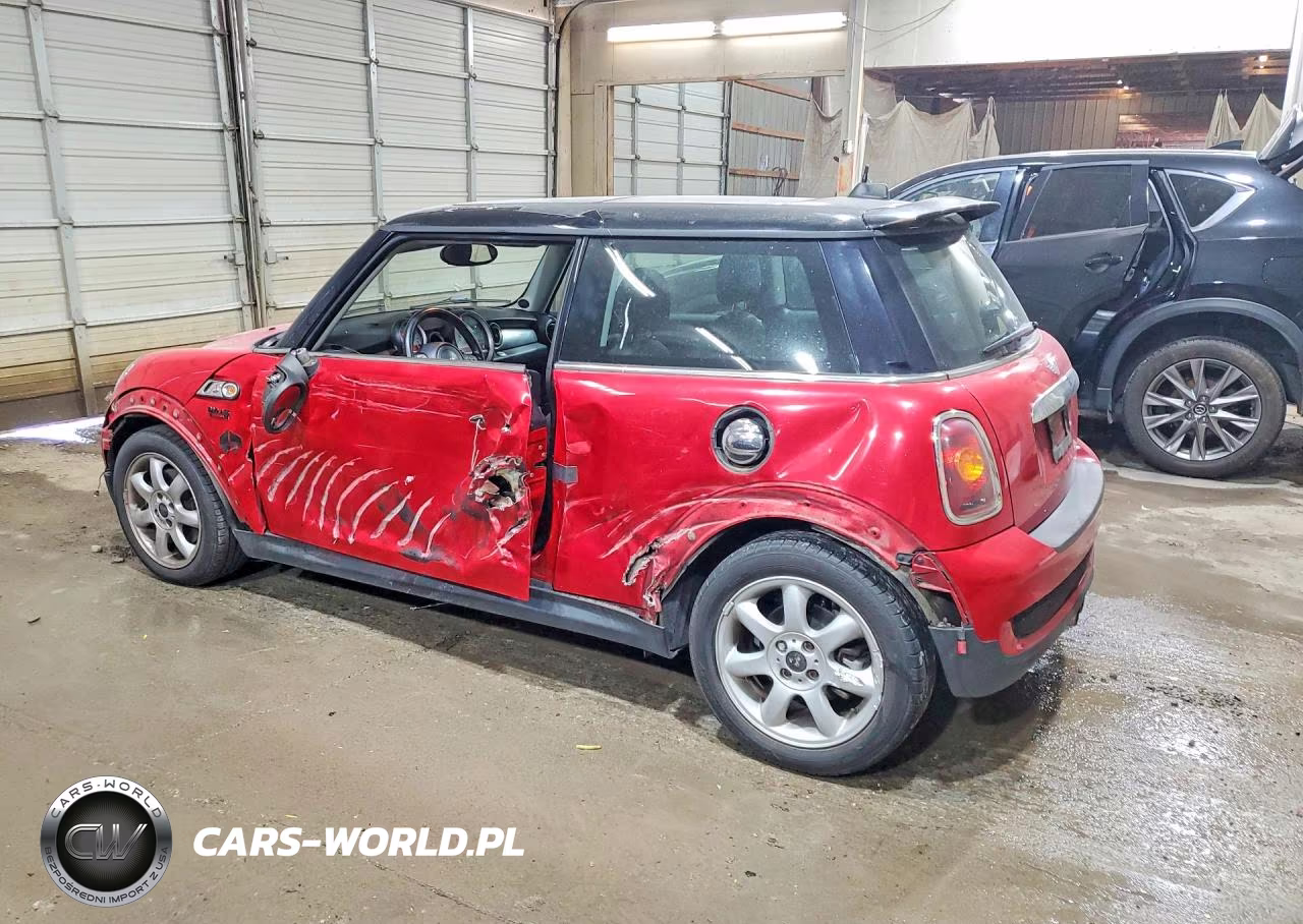 2008 Mini Cooper S VIN:WMWMF73538TT87411 - 2