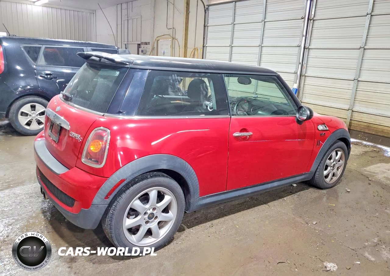 2008 Mini Cooper S VIN:WMWMF73538TT87411 - 3