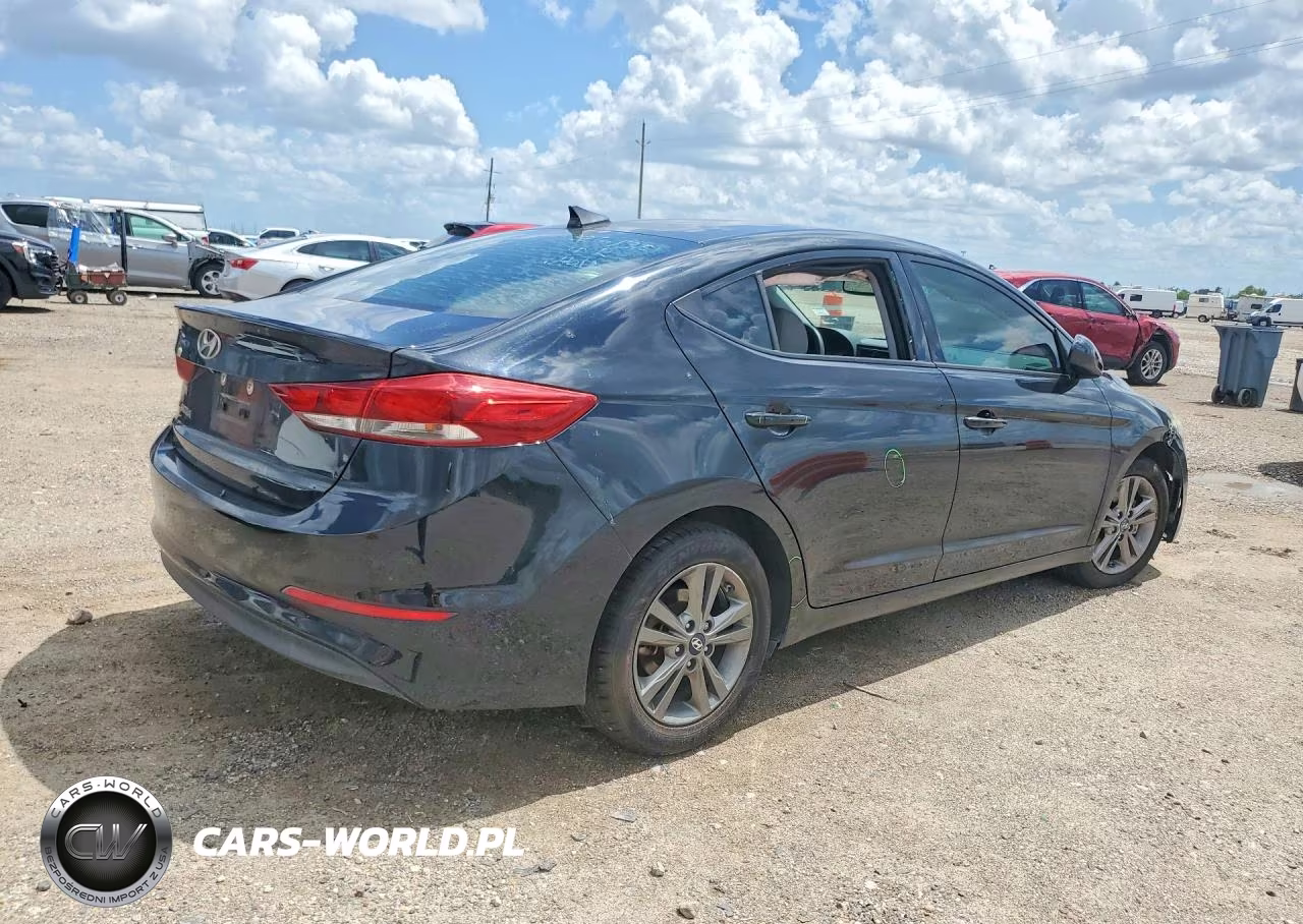 2018 Hyundai Elantra Sel VIN:5NPD84LF3JH391134 - 3