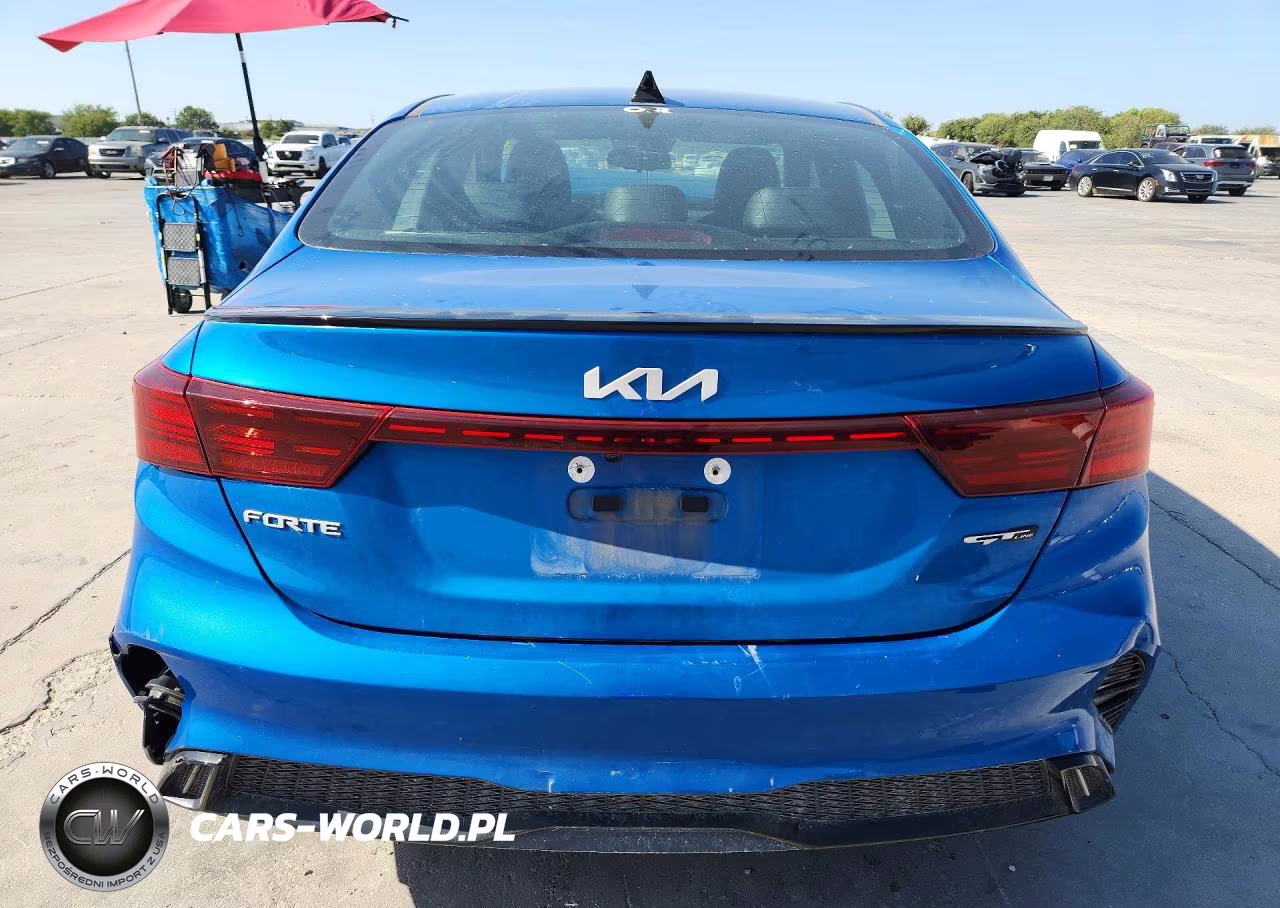 2022 Kia Forte Gt Line VIN:3KPF54AD4NE485780 - 6