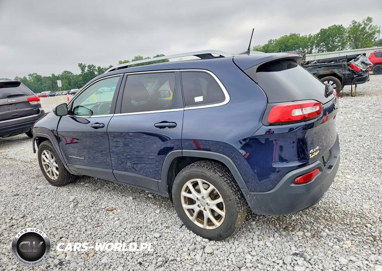 2016 Jeep Cherokee Latitude VIN:1C4PJMCB7GW338258 - 2
