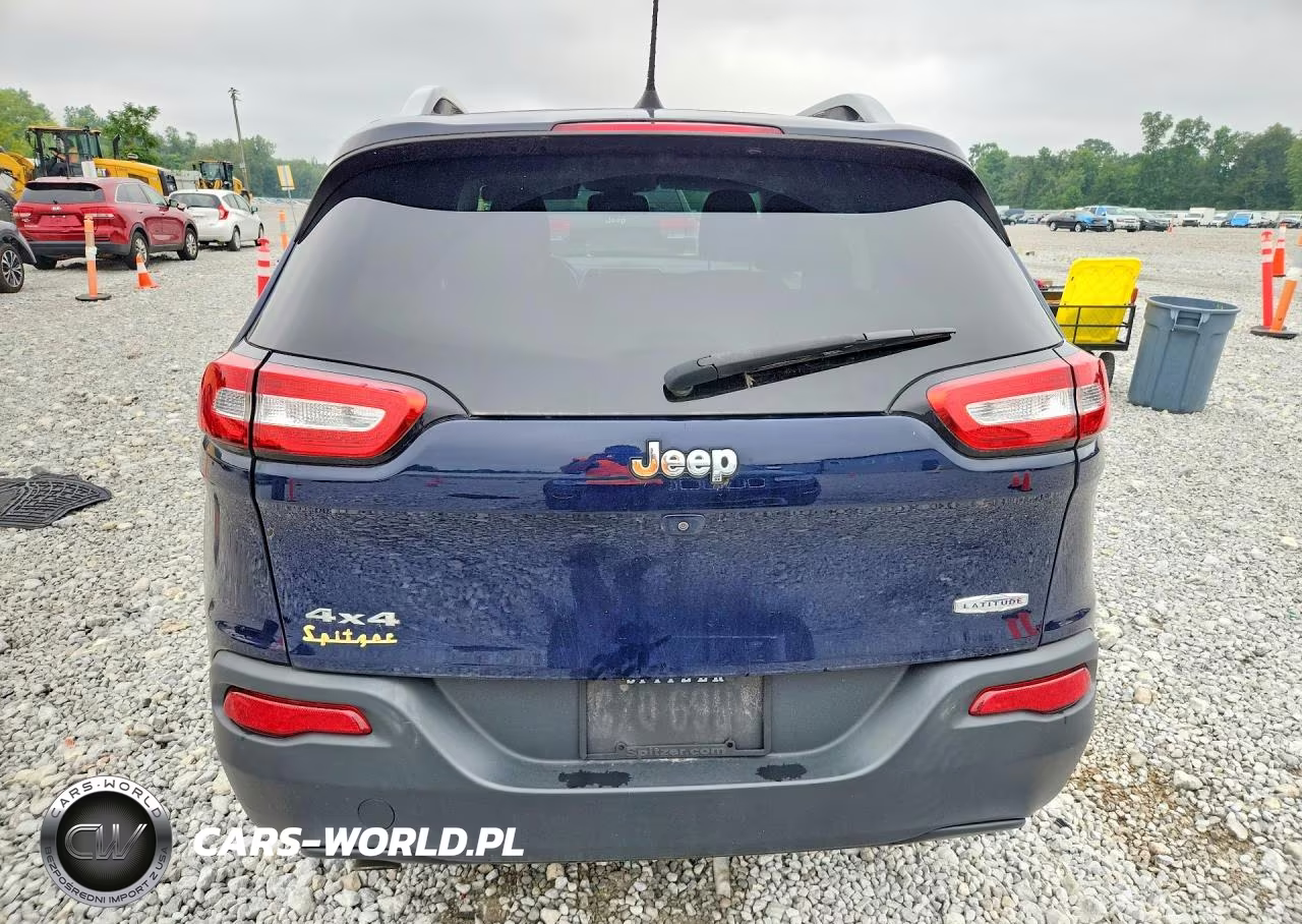 2016 Jeep Cherokee Latitude VIN:1C4PJMCB7GW338258 - 6