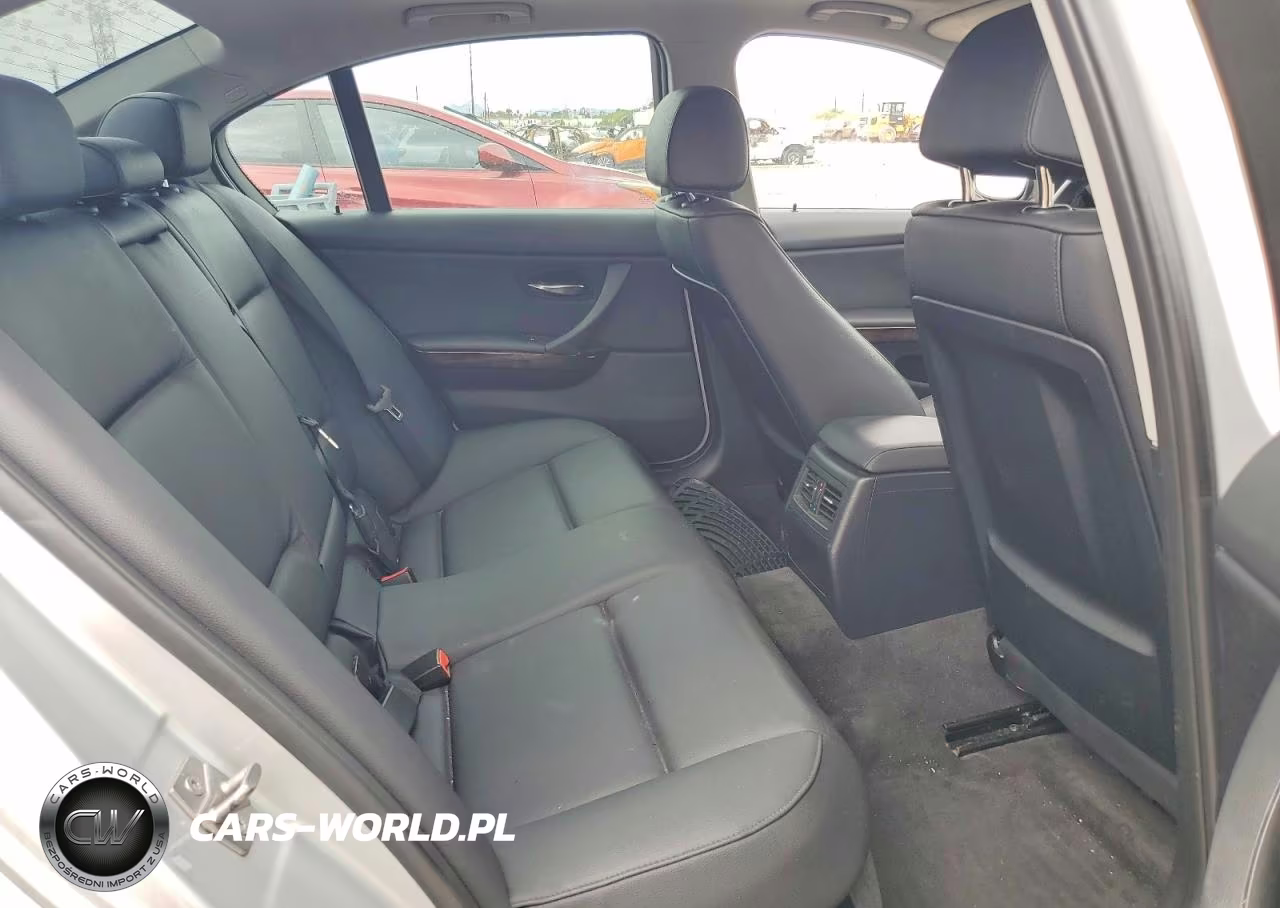 2011 BMW 328 Xi VIN:WBAPK7C50BF088005 - 10