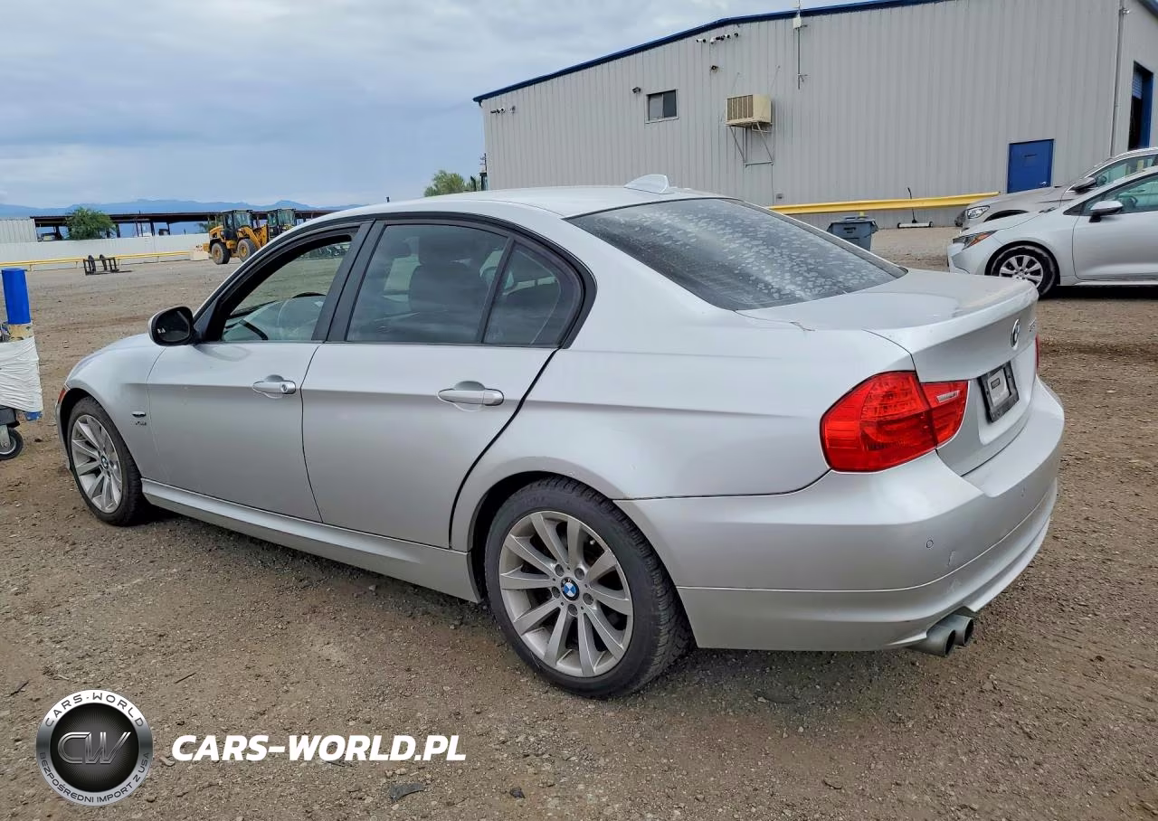 2011 BMW 328 Xi VIN:WBAPK7C50BF088005 - 2