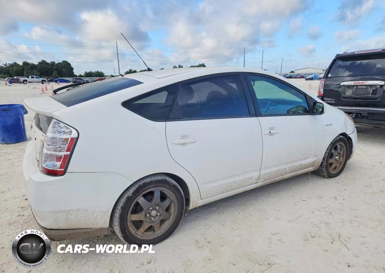 2008 Toyota Prius Touring VIN:JTDKB20U383440905 - 3