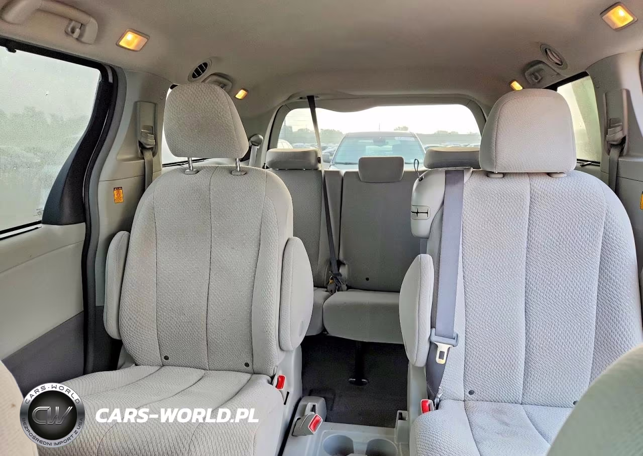 2011 Toyota Sienna Le VIN:5TDKK3DC5BS031009 - 10