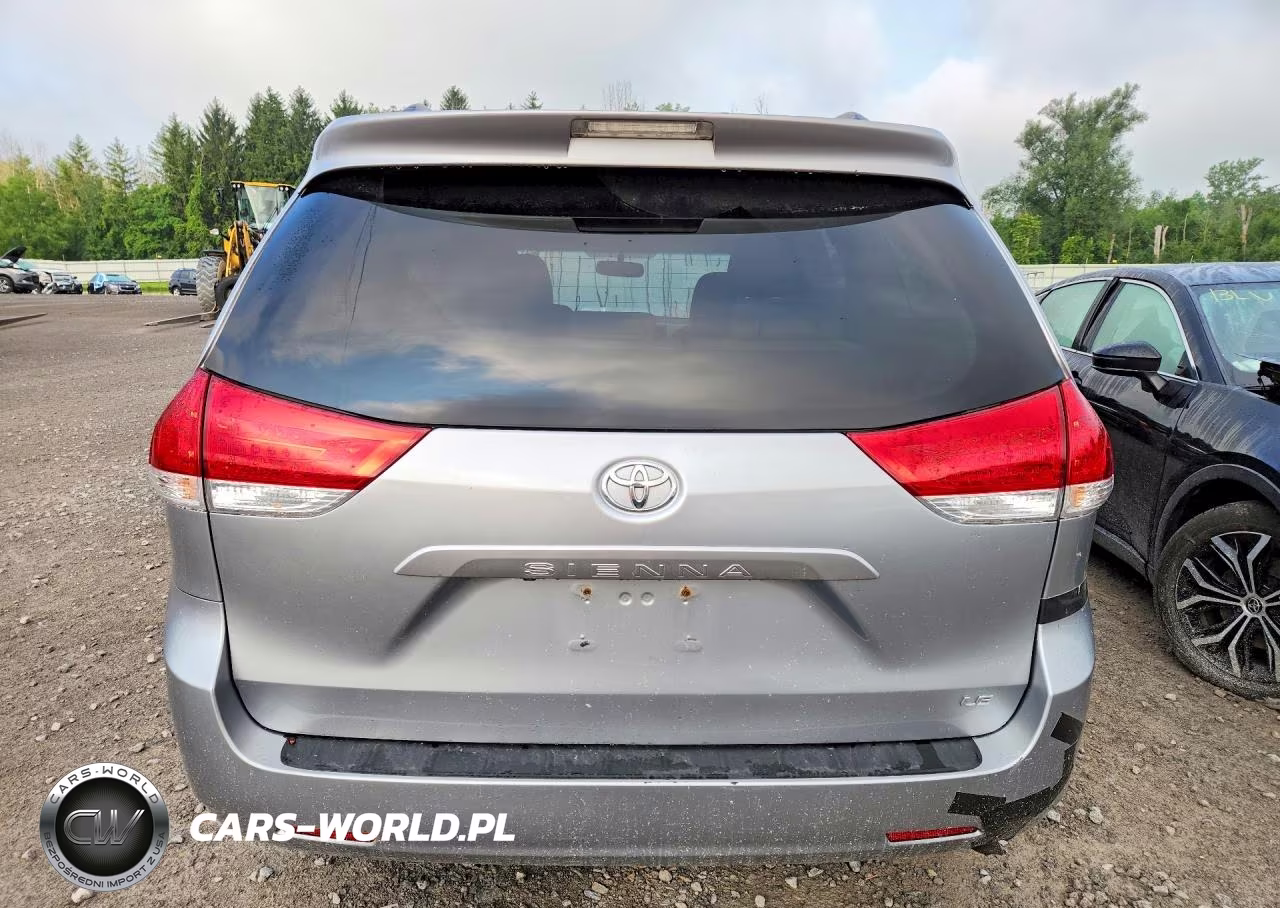 2011 Toyota Sienna Le VIN:5TDKK3DC5BS031009 - 6
