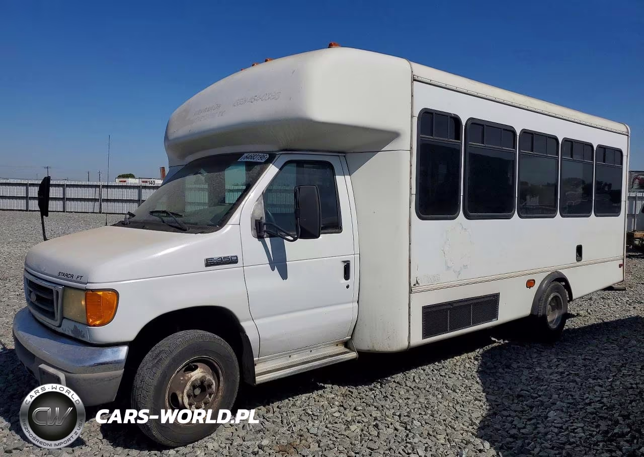 2007 Ford Econoline E450 Super Duty Cutaway Van