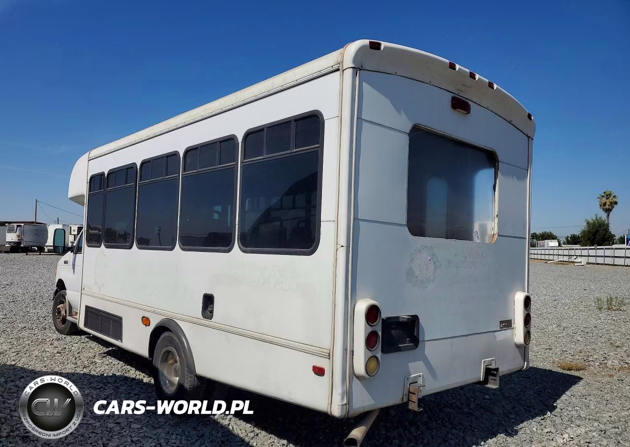 2007 Ford Econoline E450 Super Duty Cutaway Van VIN:1FDXE45S77DB30132 - 2