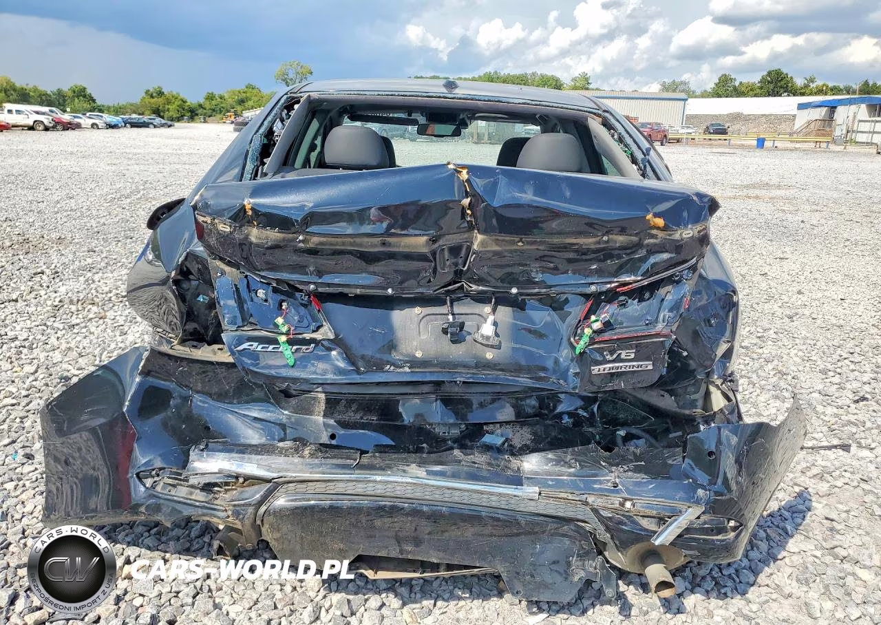 2017 Honda Accord Touring VIN:1HGCR3F98HA026315 - 6