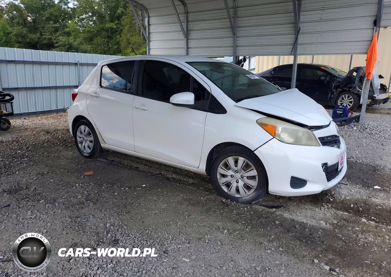 2013 Toyota Yaris 5-Door Le VIN:JTDKTUD32DD566204 - 4