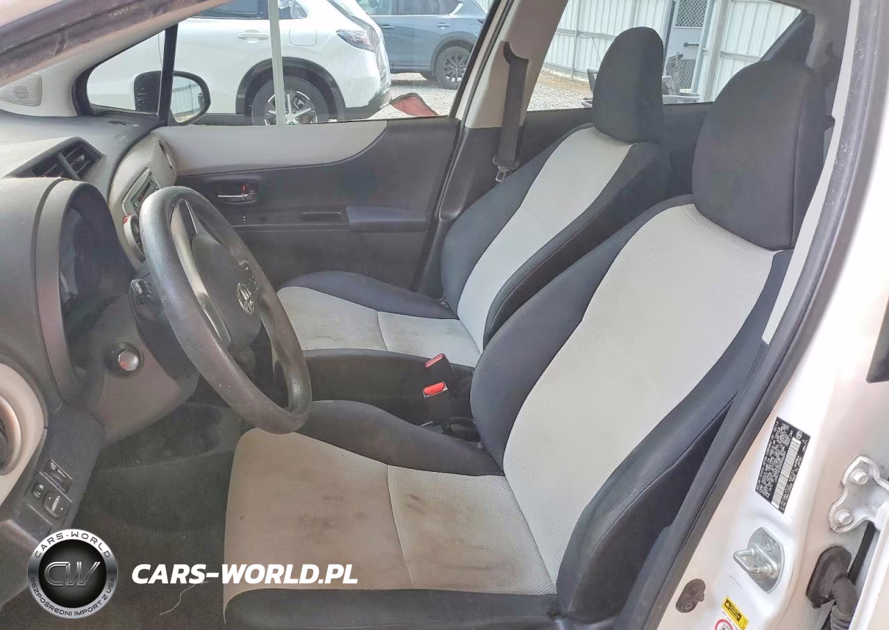2013 Toyota Yaris 5-Door Le VIN:JTDKTUD32DD566204 - 7