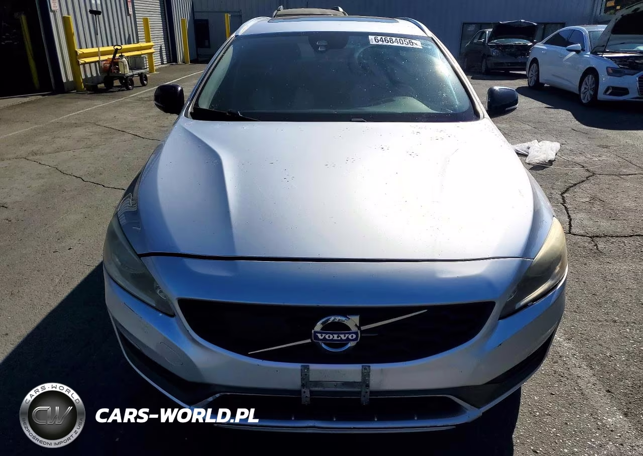 2016 Volvo V60 Cross Country Premier VIN:YV4612HK5G1017449 - 5