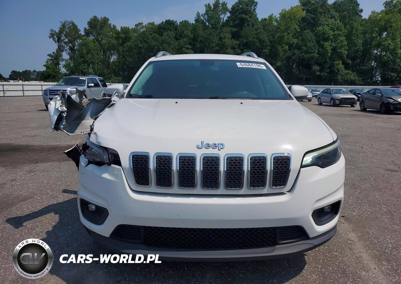 2019 Jeep Cherokee Latitude Plus VIN:1C4PJLLB6KD324396 - 5