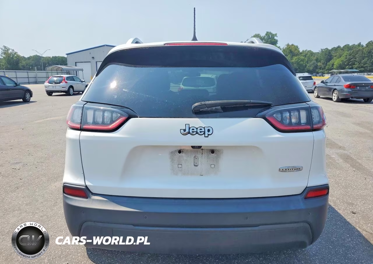 2019 Jeep Cherokee Latitude Plus VIN:1C4PJLLB6KD324396 - 6