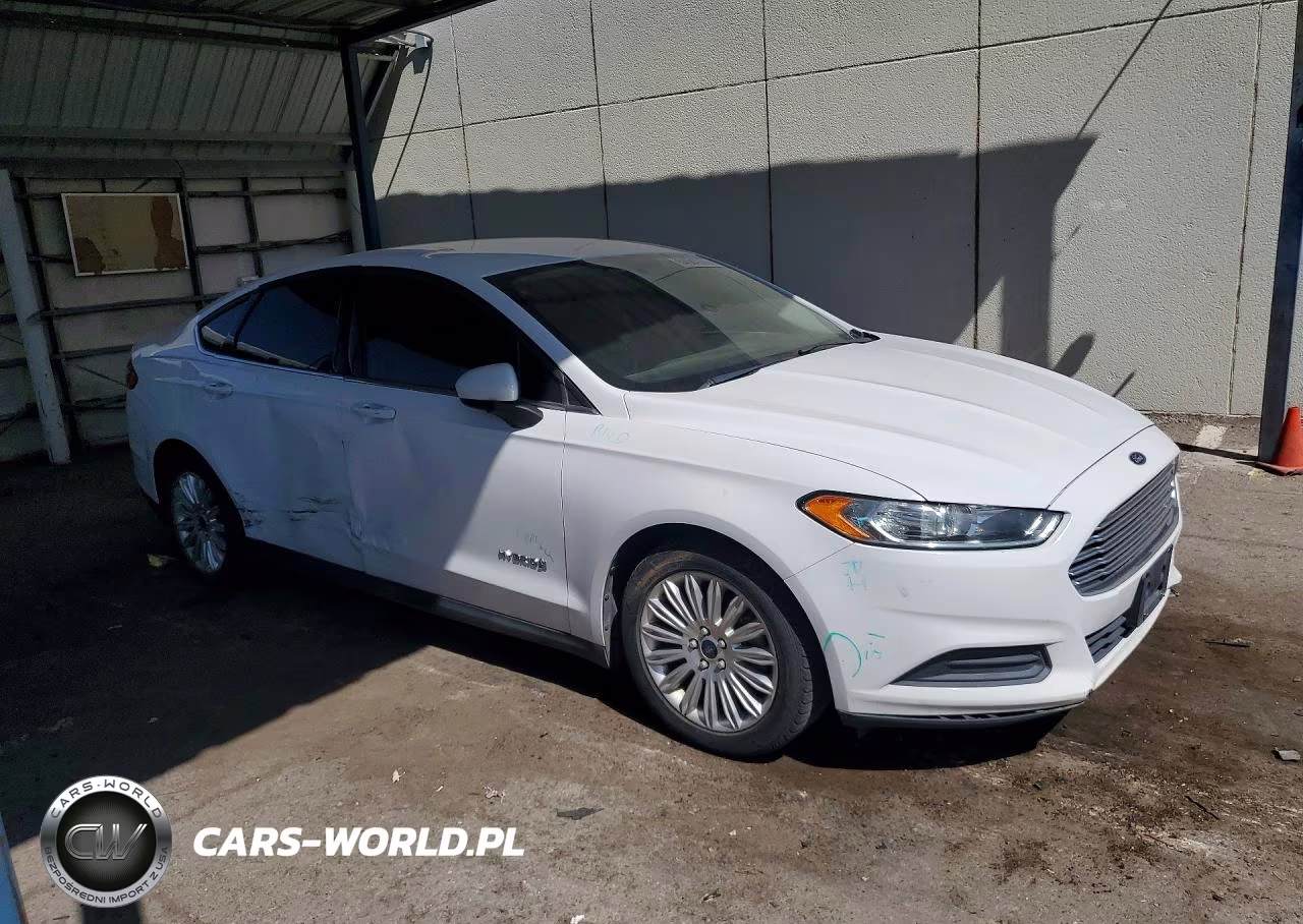 2016 Ford Fusion S Hybrid VIN:3FA6P0UU8GR404618 - 4